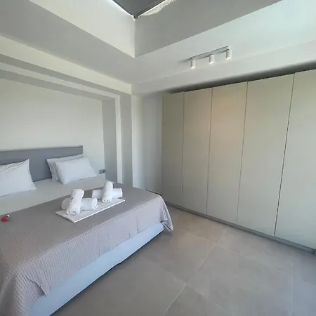 Villa Hill Retreat