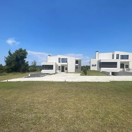 Villa Hill Retreat