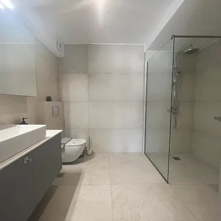 Villa Hill Retreat