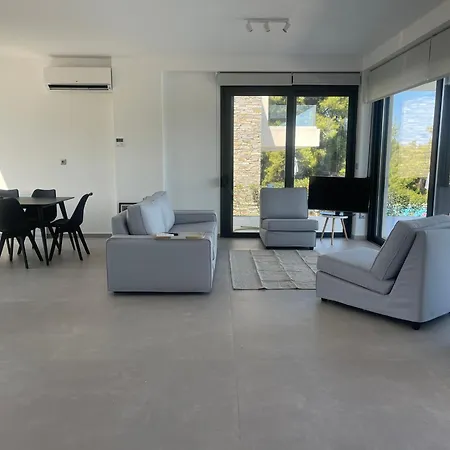 Hill Retreat Villa